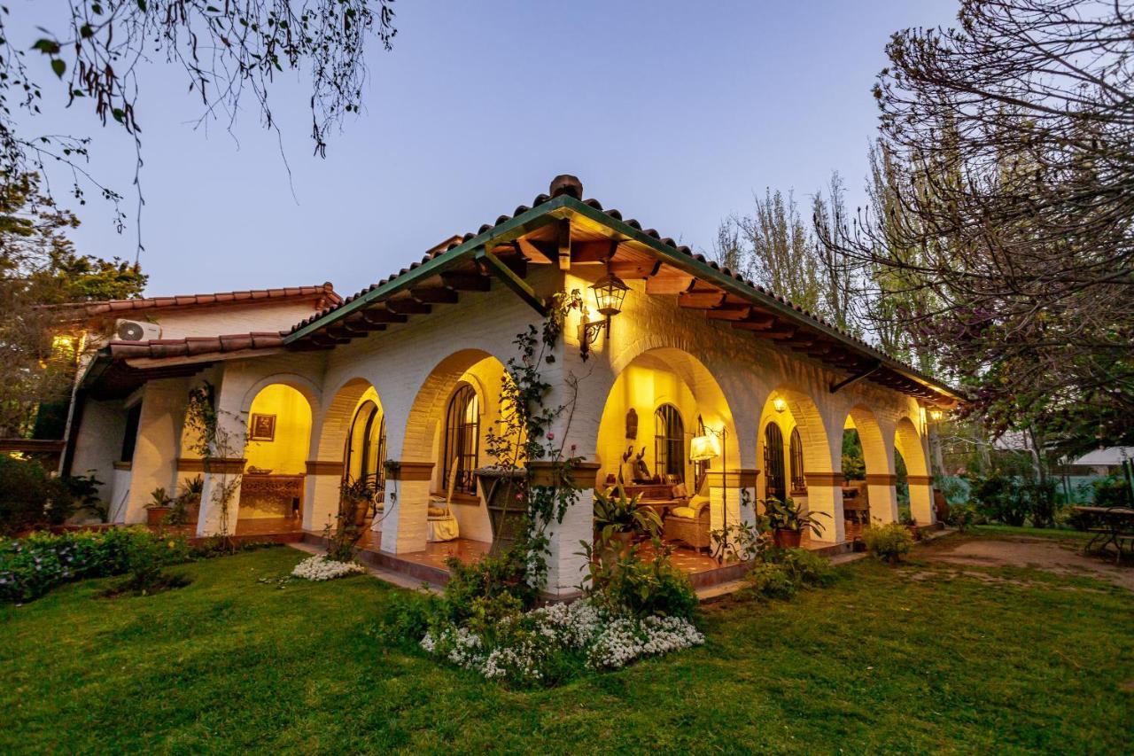 Hotel Casona La Chiquita Chacras de Coria Exterior foto